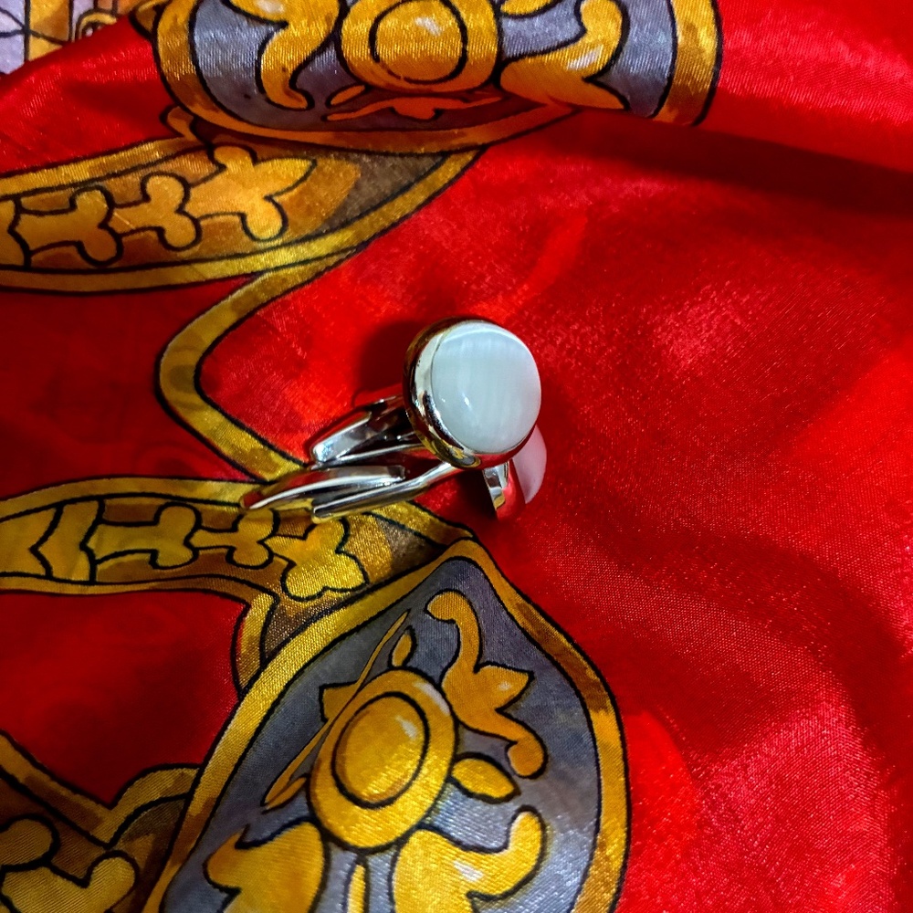 Dan Roma Mother of Pearl Cufflinks (like new)